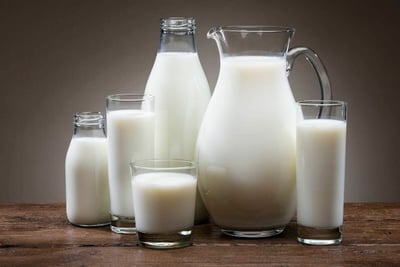 Inflación impacta la leche: aumento anual de 12.7% al consumidor