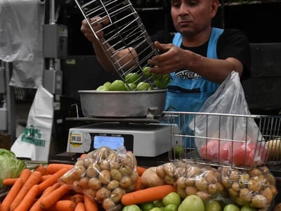 Inflación en servicios erosiona el ingreso de familias en la frontera