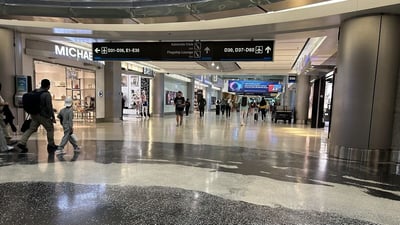 Objeto sospechoso provoca cierres temporales en el aeropuerto de Miami
