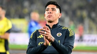 Edson Álvarez sufre recaída de lesión en el tobillo con Fenerbahçe