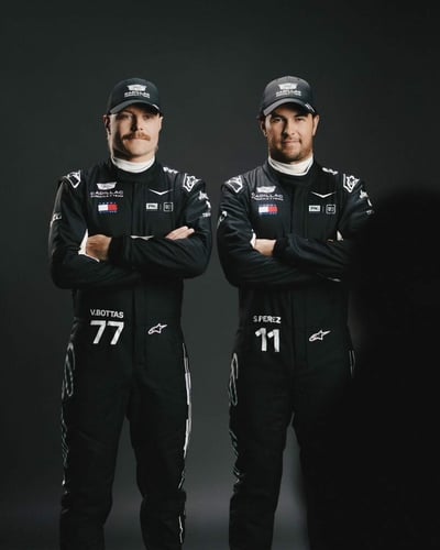 Cadillac presenta trajes de F1 para Sergio Pérez y Valtteri Bottas