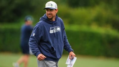 Klint Kubiak cerca de ser entrenador en jefe de Las Vegas Raiders