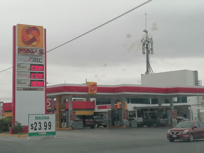 Gasolineras 'saturan' la Región Centro y desploman ventas hasta 30%