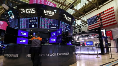 Wall Street sube tras fallo contra aranceles de Trump