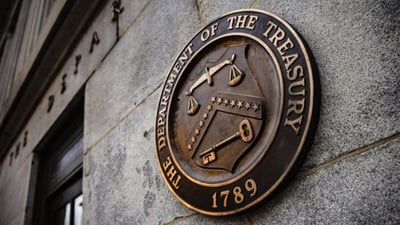Estados Unidos sanciona a más de 30 iraníes y buques fantasma