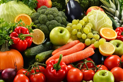 Gobierno analiza medidas para estabilizar precios de alimentos básicos