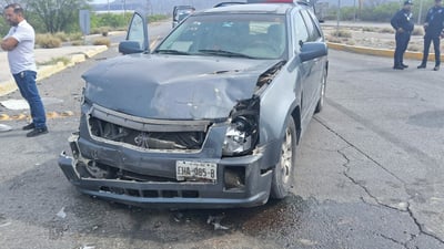 Trailero provoca fuerte choque en el libramiento Carlos Salinas de Gortari