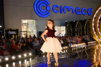 Pasarela Cimaco otoño invierno 2024

Desfile de moda otoño invierno, Cimaco Monclova CIMACOMONCLOVA

Desfile de moda otoño-invierno de la tienda Cimaco en la ciudad de Monclova, Coahuila Paseo Monclova, Monclova Coahuila, México

Paseo Monclova, Monclova, Coahuila, México, Moda, Desfile, Cimaco