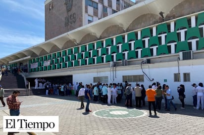 Podrían estar infectados más  de 50 trabajadores del IMSS