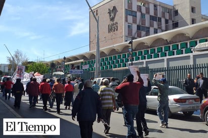 Acusa Delfina a Médico del  IMSS de intento de violación