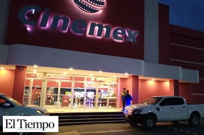 DESALOJAN CINE Y GIMNASIO