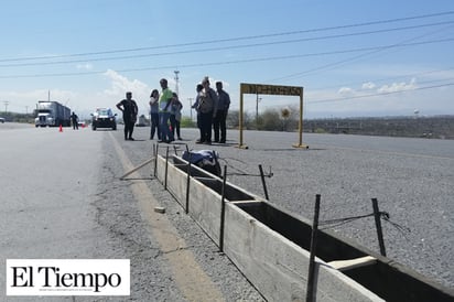 Construyen camellón central  para reducir accidentes viales