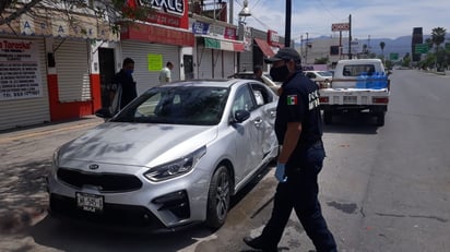 INVADE CARRIL Y OCASIONA PERCANCE