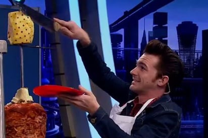 ¿Tacos de pastor o bistec?, pregunta Drake Bell y se vuelve tendencia