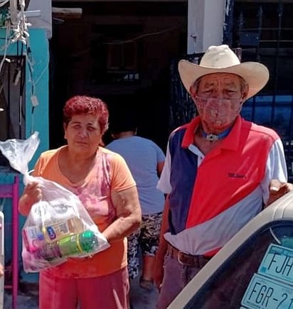 Entrega ‘Lencho’ Kits de limpieza casa por casa