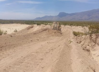 Continúan trabajando  en las áreas rurales