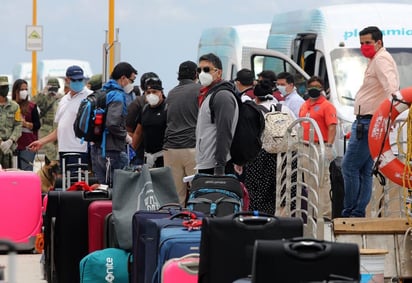 Desembarcan empleados de crucero de Disney en Cozumel