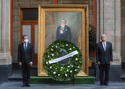 Hacen Guardia de Honor a Venustiano Carranza 