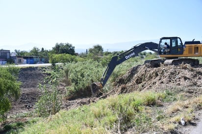 Sacan basura del Río Monclova