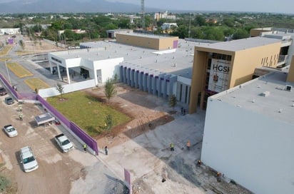 Detienen obra en hospital de Monterrey por brote de Covid-19