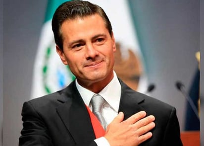 Despilfarro con EPN. El IMSS desvió recursos a empresas fantasma