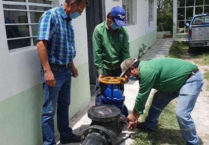 Trabajos de SIMAS afecta a usuarios del agua potable