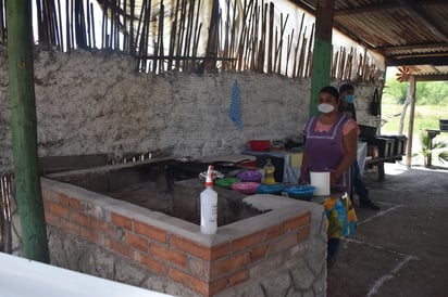 Abren cabriteros del  Ejido El Águila: ‘Listos la Fritada y Gorditas’ 