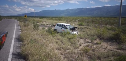 Vuelca en carretera