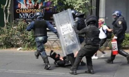 Dan de alta a menor lesionada por policías durante manifestación