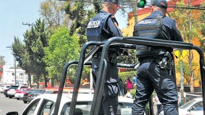 Con marcha, policías externarán descontento