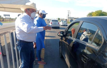 Supervisa Florencio las brigadas de sanitización