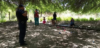 Burlan bañistas  vigilancia policiaca