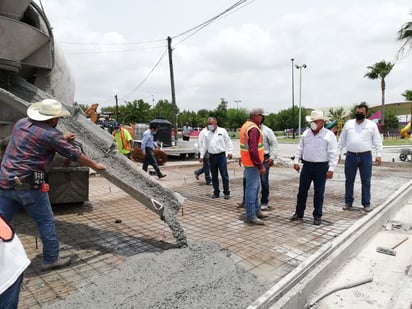 Supervisan obra de calle Progreso en Frontera