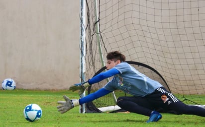 Tigres rescata a portero de 14 años