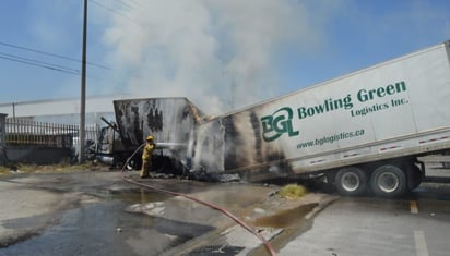 Fuerte accidente frente a Jhoyson los armatostes se incendiaron