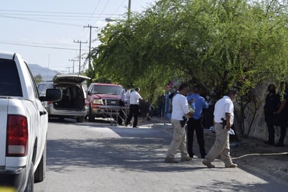 SE CAE DE SU PROPIA ALTURA Y MUERE