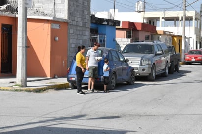 Noquea ‘golpe de calor’ a  los niños, adultos y albañiles 