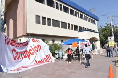 Reconoce Paredes el derecho de protesta; pero su trabajo sigue 