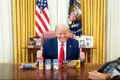 Trump posa con frijoles y otros productos de Goya en medio del 'boicot'