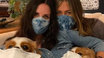 Jennifer Aniston y Courteney Cox piden tomar precauciones ante COVID-19