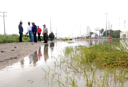 Recorren puentes  y canales por la  tormenta ‘HANNA’ 