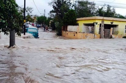 Temen inundaciones  vecinos de las Flores