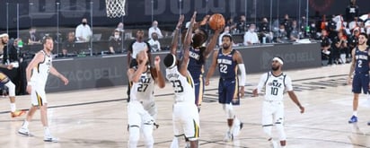 Jazz se lleva el triunfo del reencuentro