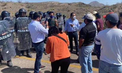 En protesta por agua en Chihuahua, detienen a 17 por violencia