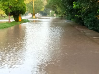 Cierran avenidas por  las fuertes lluvias: Protección Civil 