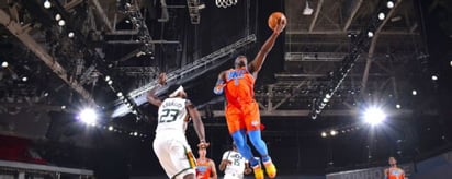 Thunder frena y gana a Jazz