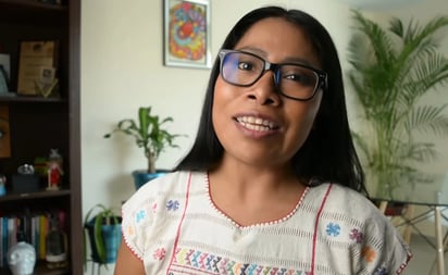 Presume Yalitza sus dones como youtuber