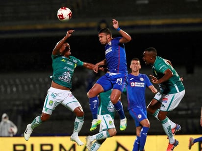 Triunfo de Cruz Azul sobre el León