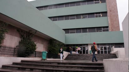 Jefe de cirugía del IMSS se contagia de COVID-19, ya se encontraba aislado