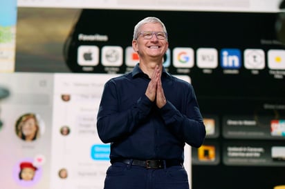 Tim Cook entra al selecto grupo de multimillonarios: El patrimonio neto del CEO de Apple ha superado la marca de los mil millones de dólares